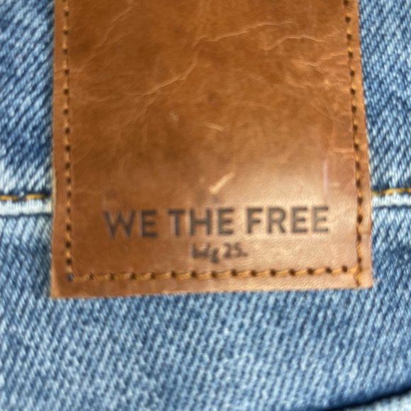 Free People Blue Phoenix Distressed Skinny Jeans Size 26 NEW - Picture 6 of 7